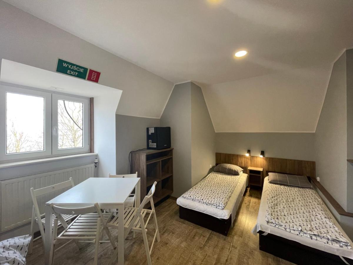 Bp Hostel กดิเนีย ภายนอก รูปภาพ