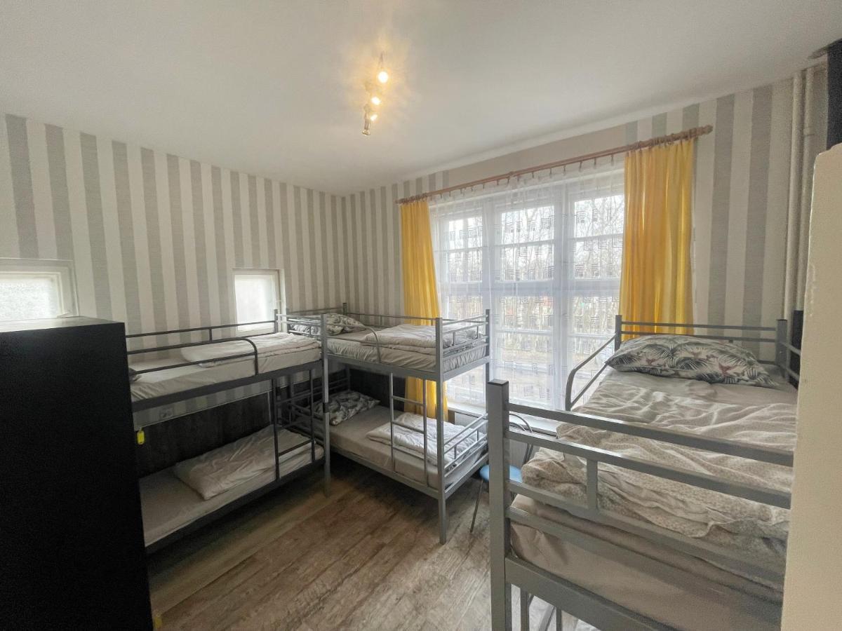 Bp Hostel กดิเนีย ภายนอก รูปภาพ