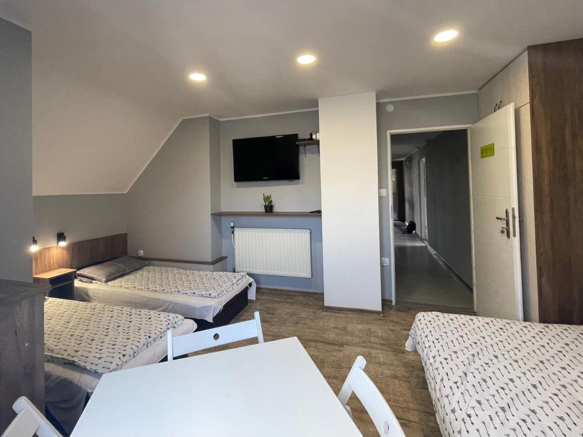 Bp Hostel กดิเนีย ภายนอก รูปภาพ
